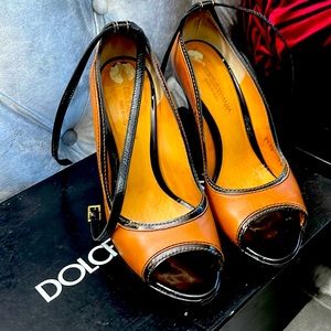 Dolce and gabbana spuntata vacchetta pumps